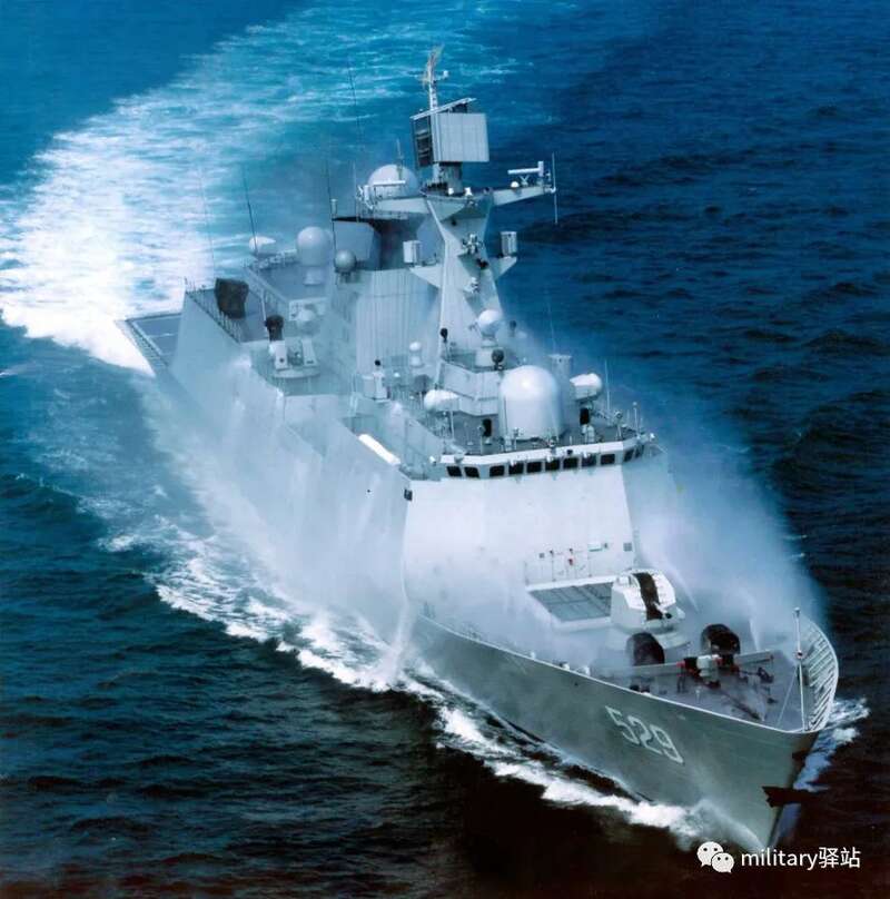 “成功”级是台湾当局仿制的美国“佩里”级护卫舰.jpg