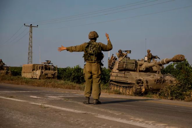 以色列士兵正在边境动员